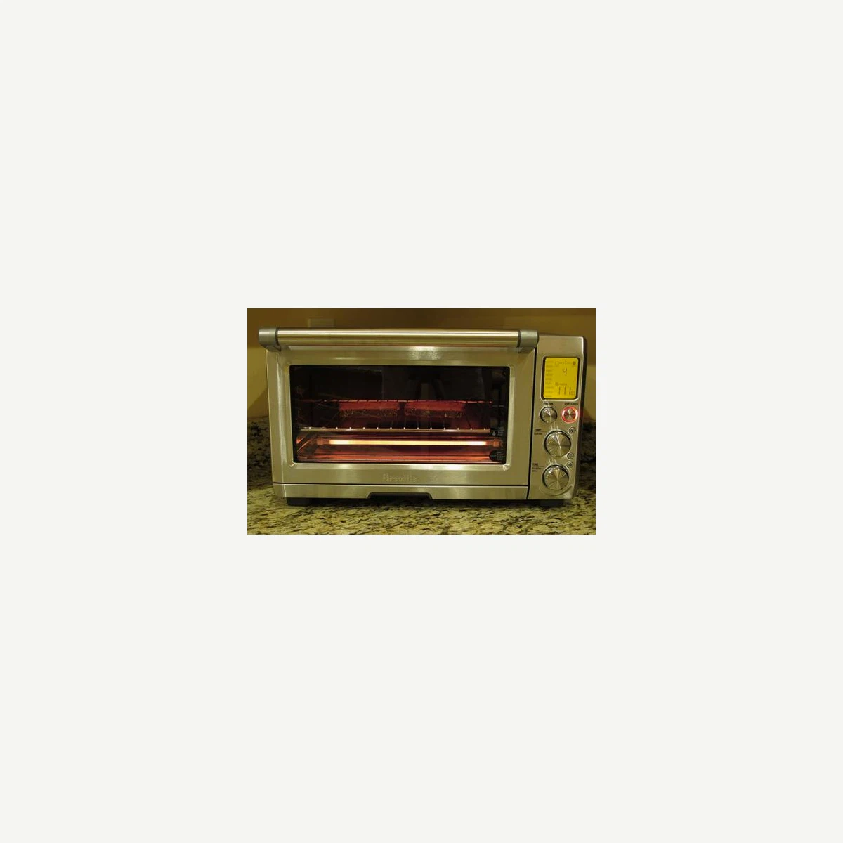 Solid countertop oven