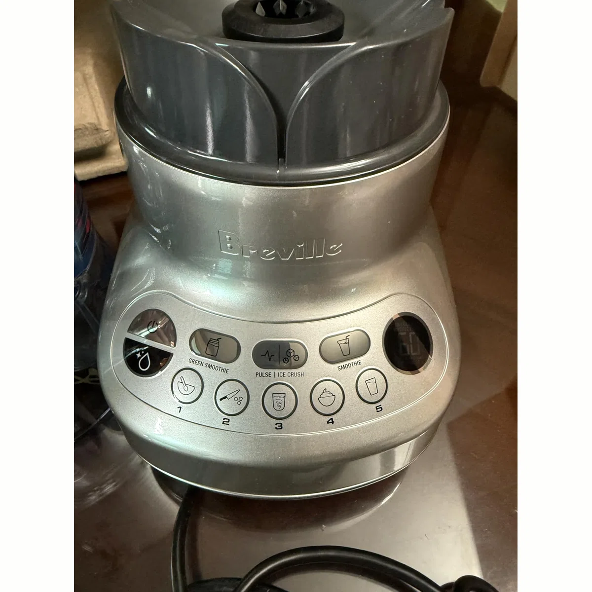 Solid blender