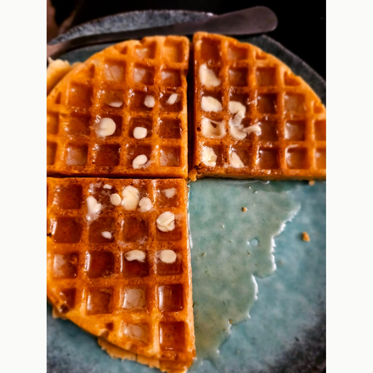 Solid waffle maker